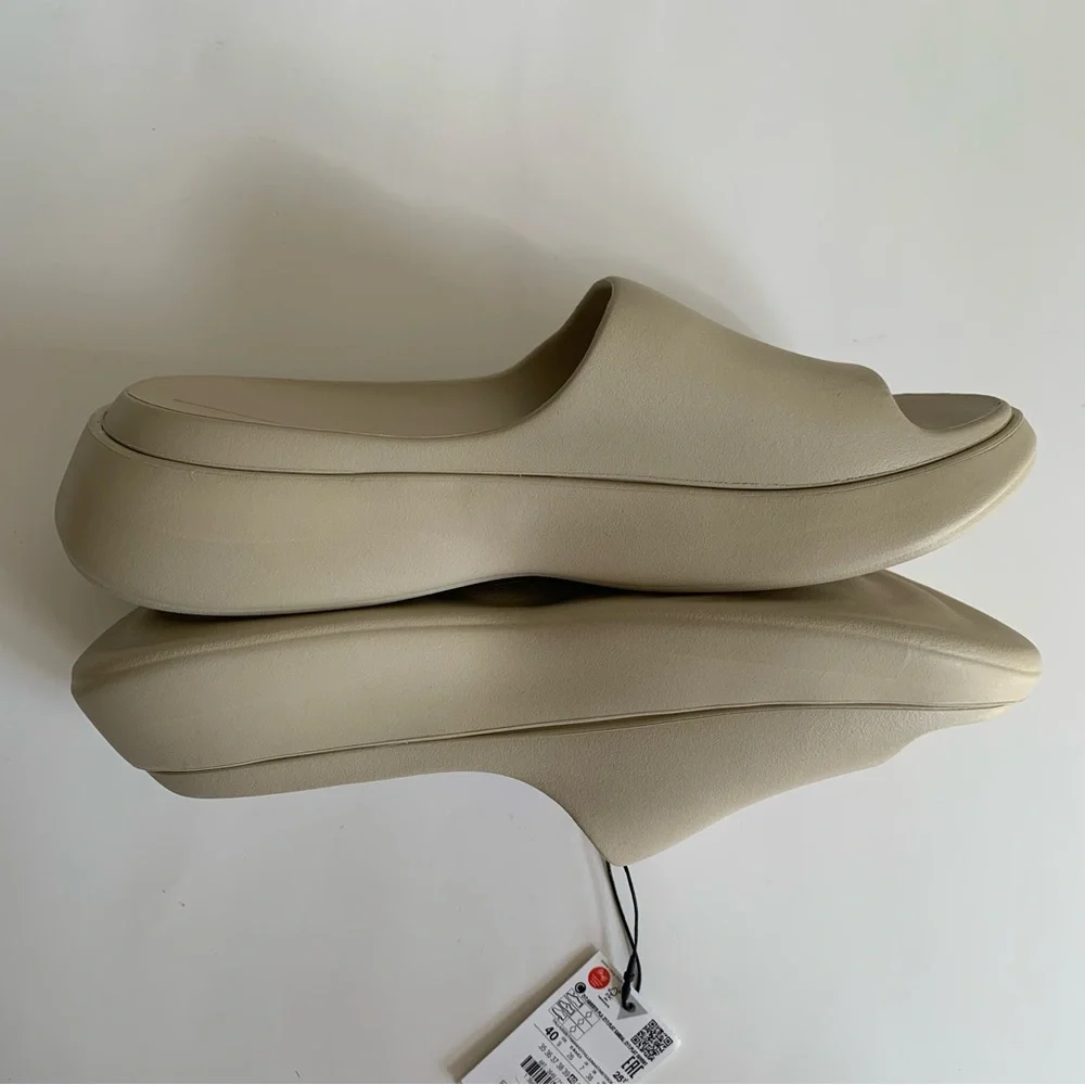 Zara Flat Sandal Ivory Cream Platform Rubber Slide Sandal beige - Picture 9 of 13